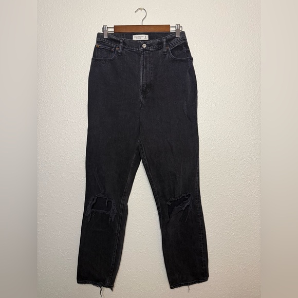ABERCROMBIE The ‘90s Straight Ultra High Rise Distressed Stretch Jeans Size 29L - Picture 3 of 12